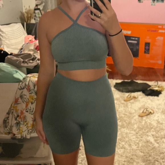 Workout set - Picture 3 of 3